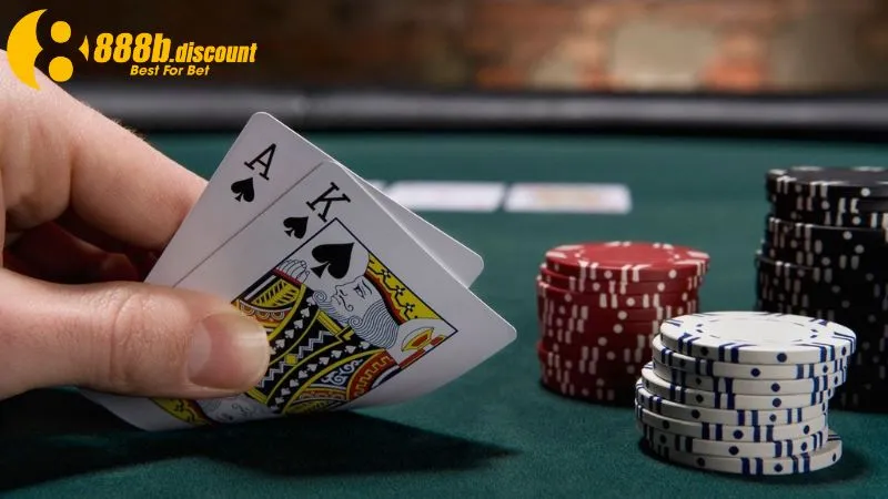 Các thế bài quan trọng khi chơi Poker 888B